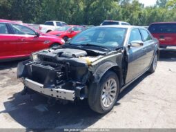 
										2012 Chrysler 300 full									