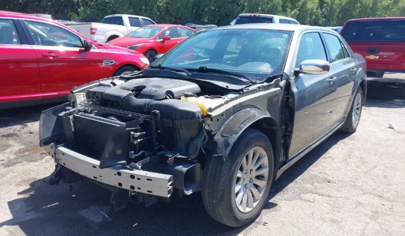 
								2012 Chrysler 300 full									