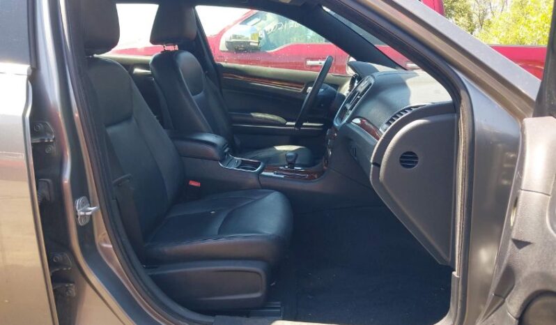 
								2012 Chrysler 300 full									