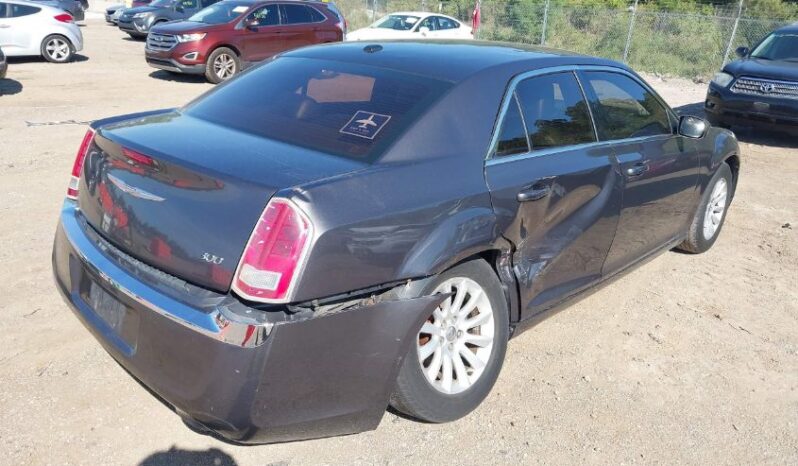 
								2013 Chrysler 300 full									