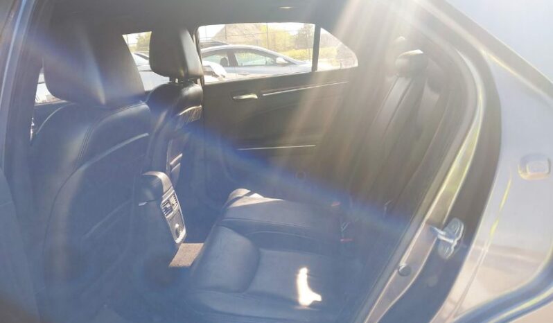 
								2013 Chrysler 300 full									