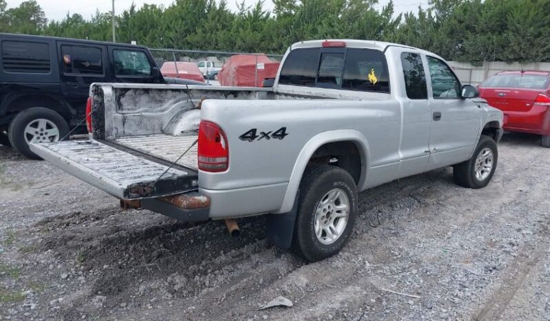 
								2004 Dodge Dakota full									
