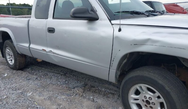 
								2004 Dodge Dakota full									
