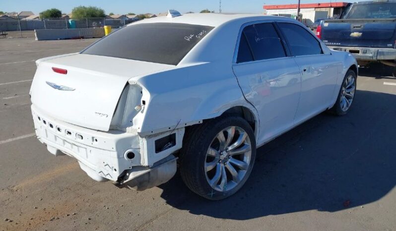 
								2018 Chrysler 300 full									