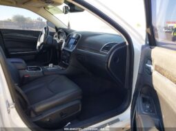 
										2018 Chrysler 300 full									