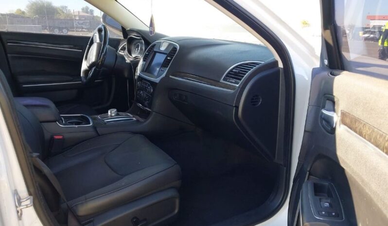 
								2018 Chrysler 300 full									