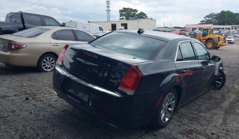 
								2015 Chrysler 300 full									