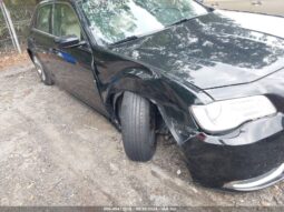 
										2015 Chrysler 300 full									