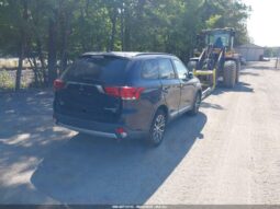 
										2016 Mitsubishi Outlander full									