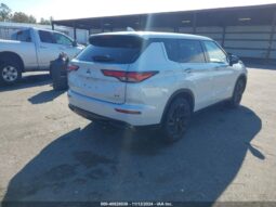 
										2024 Mitsubishi Outlander full									
