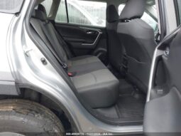 
										2020 Toyota Rav4 full									
