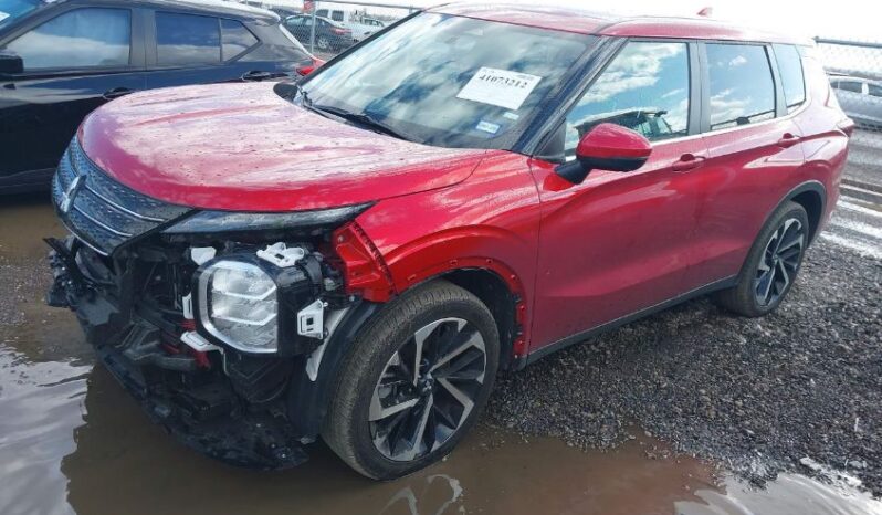 
								2024 Mitsubishi Outlander full									