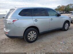 
										2014 Mitsubishi Outlander full									
