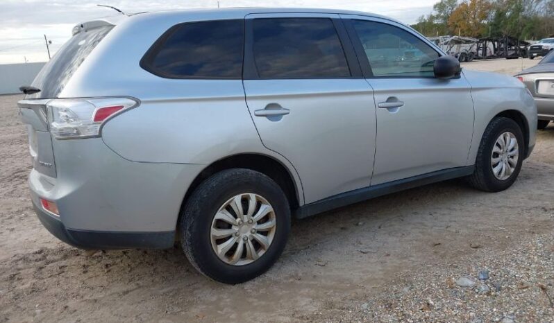 
								2014 Mitsubishi Outlander full									