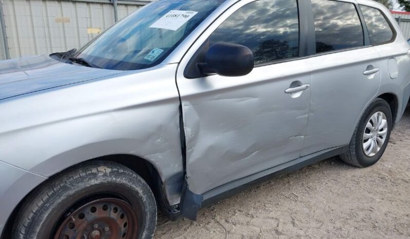 
								2014 Mitsubishi Outlander full									