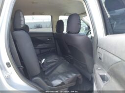 
										2014 Mitsubishi Outlander full									
