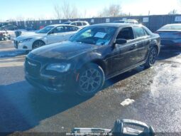 
										2017 Chrysler 300 full									
