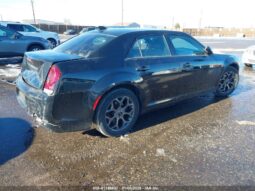 
										2017 Chrysler 300 full									