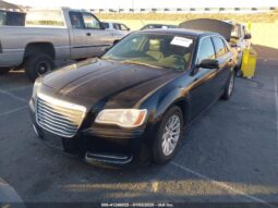 
										2012 Chrysler 300 full									