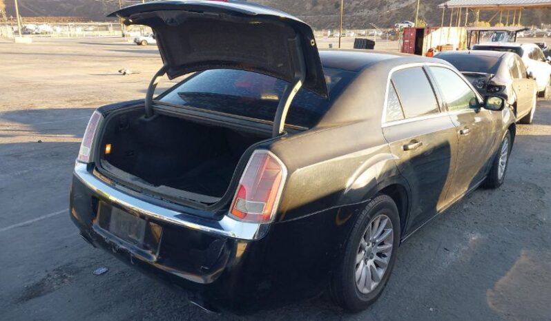 
								2012 Chrysler 300 full									
