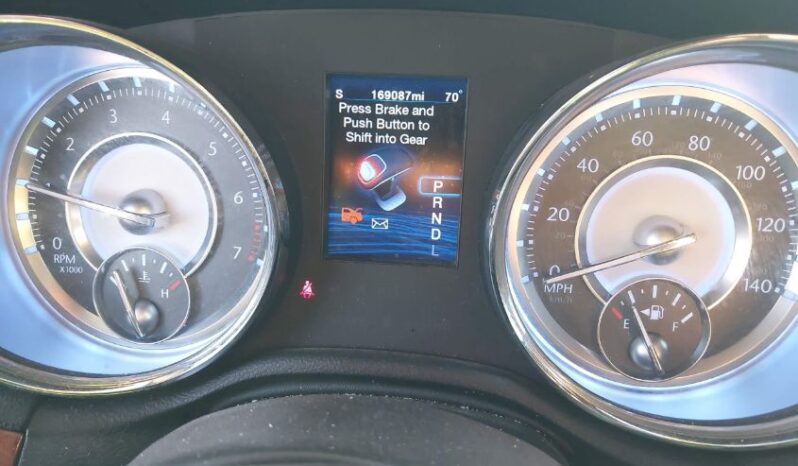 
								2012 Chrysler 300 full									