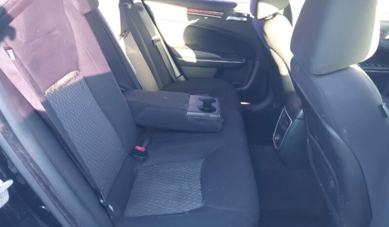 
								2012 Chrysler 300 full									