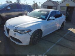 
										2017 Alfa romeo Giulia full									