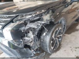 
										2022 Mitsubishi Outlander full									
