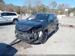 
										2023 Mitsubishi Outlander full									