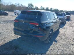 
										2023 Mitsubishi Outlander full									