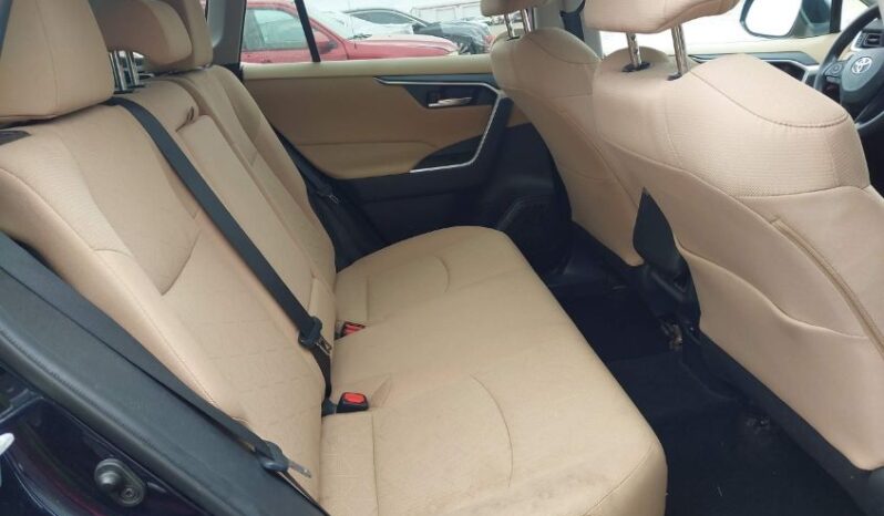 
								2021 Toyota Rav4 full									