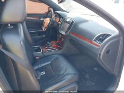 
										2012 Chrysler 300 full									