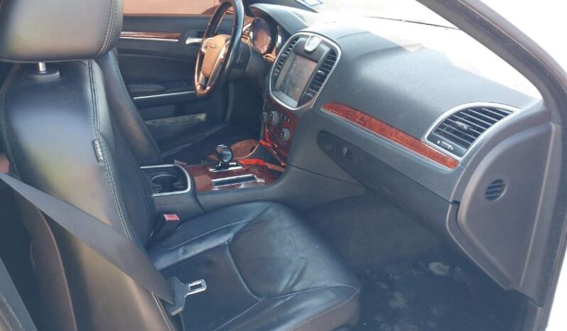 
								2012 Chrysler 300 full									