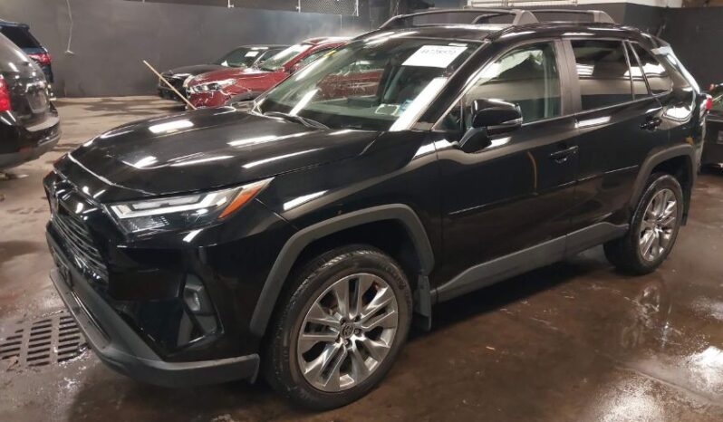 
								2022 Toyota Rav4 full									