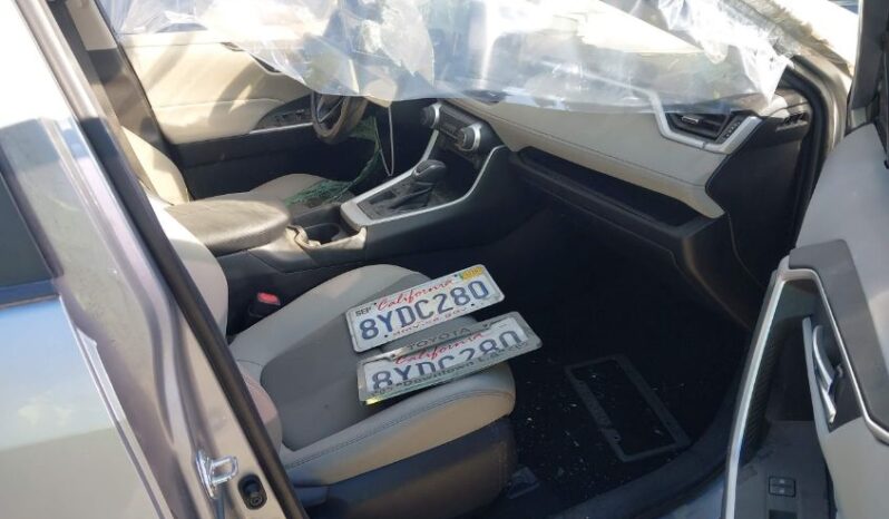 
								2021 Toyota Rav4 full									