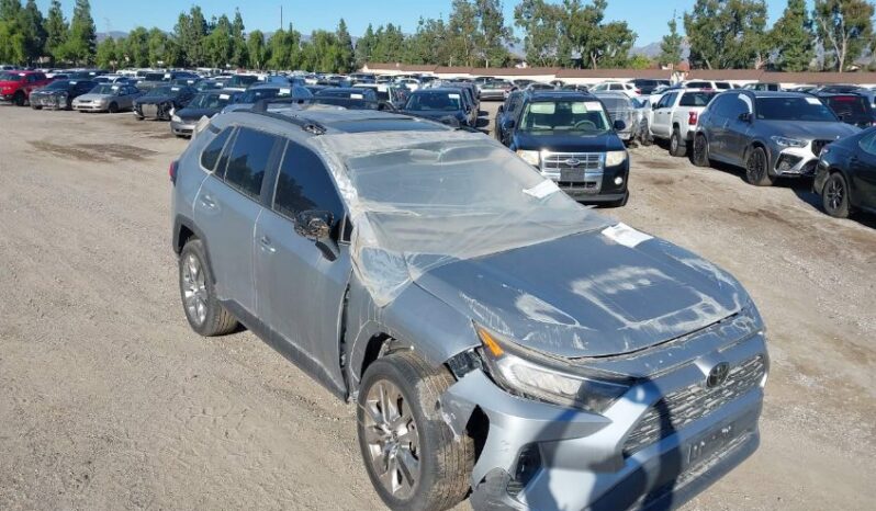 
								2021 Toyota Rav4 full									