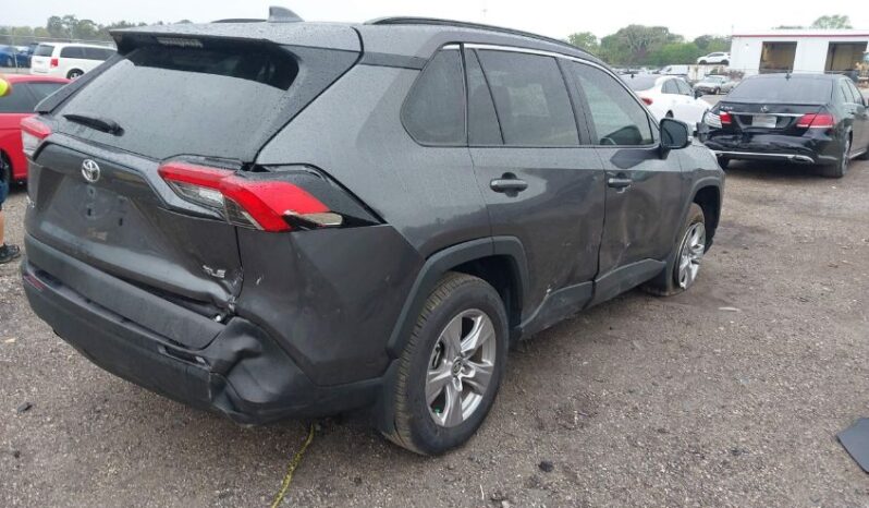 
								2024 Toyota Rav4 full									