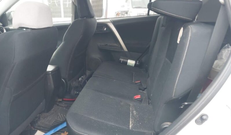 
								2015 Toyota Rav4 full									