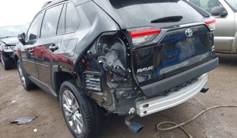 
								2022 Toyota Rav4 full									