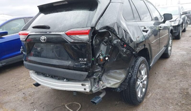 
								2022 Toyota Rav4 full									