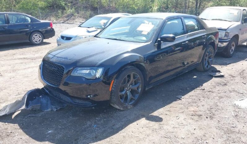 
								2022 Chrysler 300 full									