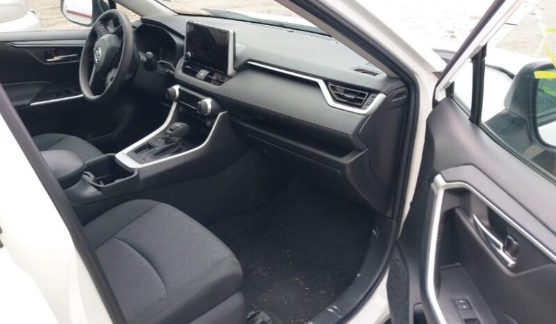 
								2024 Toyota Rav4 full									