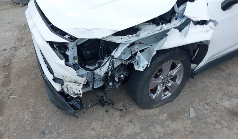 
								2024 Toyota Rav4 full									