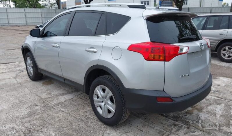 
								2015 Toyota Rav4 full									
