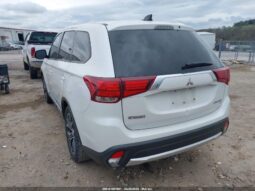 
										2017 Mitsubishi Outlander full									