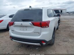 
										2017 Mitsubishi Outlander full									