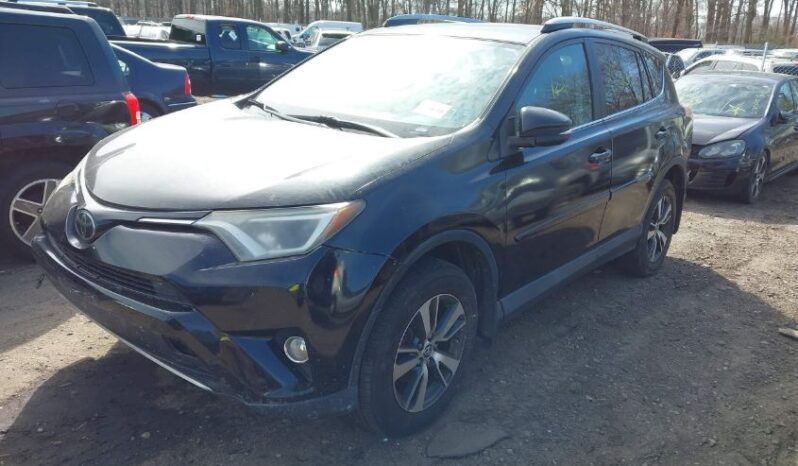 
								2017 Toyota Rav4 full									