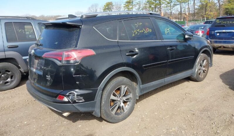 
								2017 Toyota Rav4 full									
