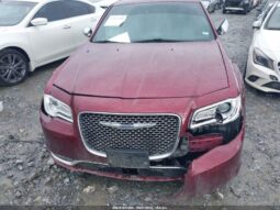
										2020 Chrysler 300 full									