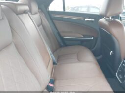 
										2020 Chrysler 300 full									